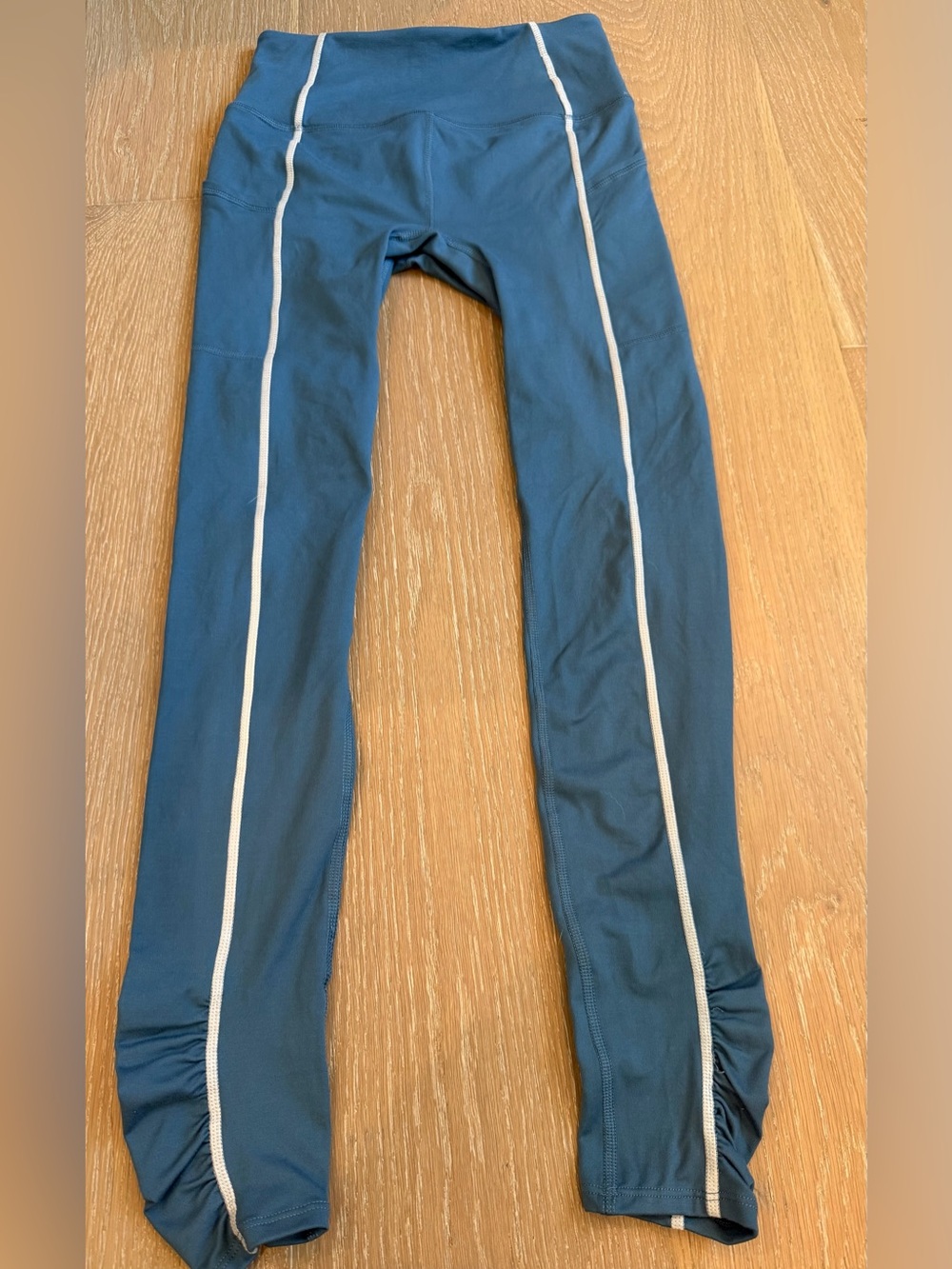 Women’s Teal Active Leggings with White Edging